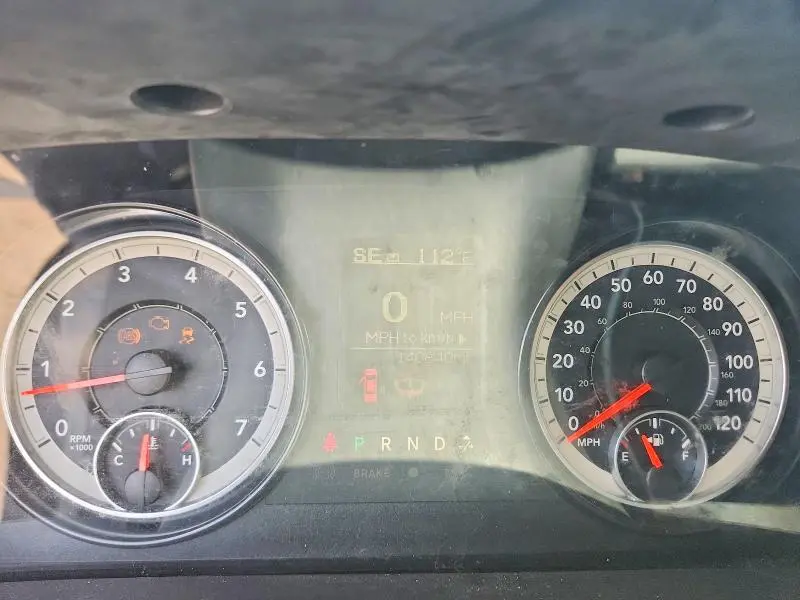 2016 RAM 1500 SLT  
