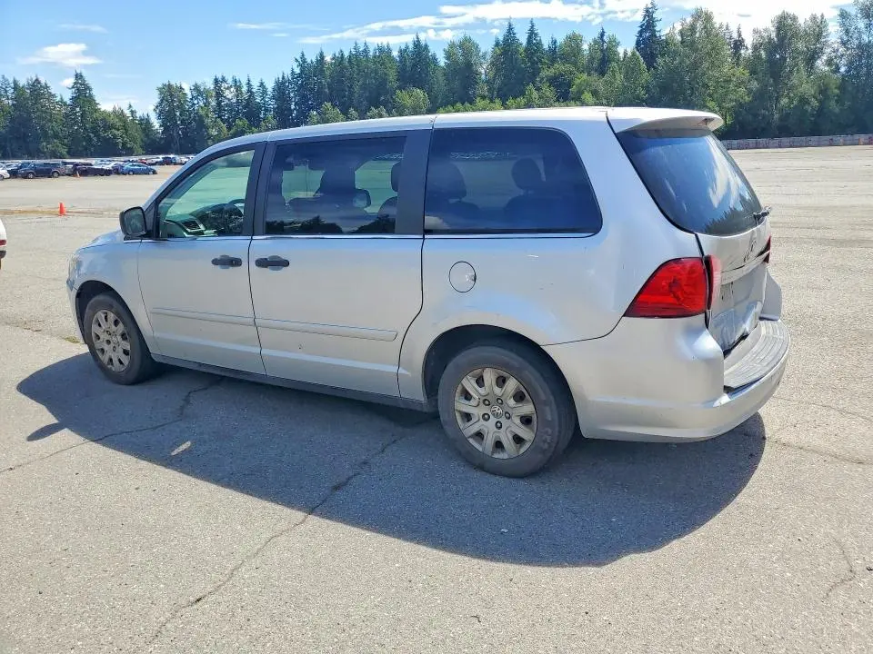 2011 VOLKSWAGEN ROUTAN S  