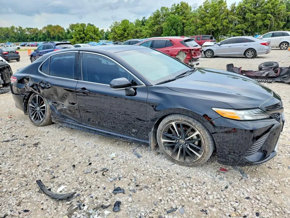 2020 TOYOTA CAMRY XSE  