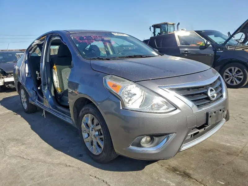 2018 NISSAN VERSA S  