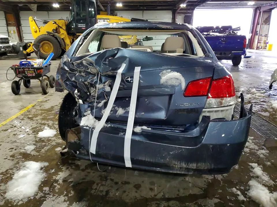 2014 SUBARU LEGACY 2.5I  