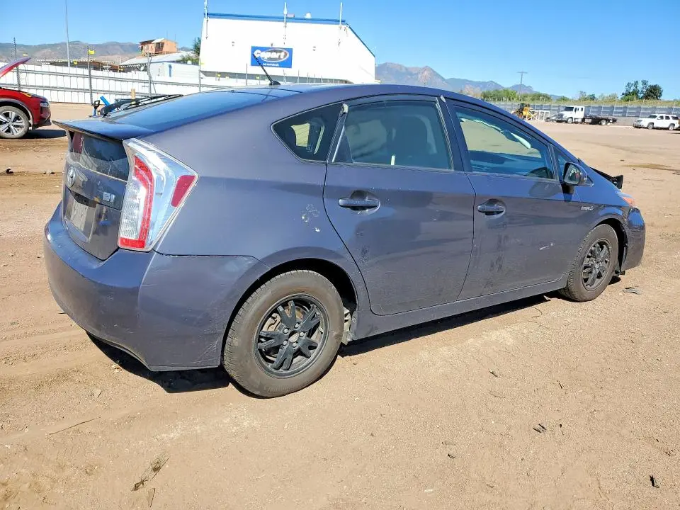 2015 TOYOTA PRIUS TWO  