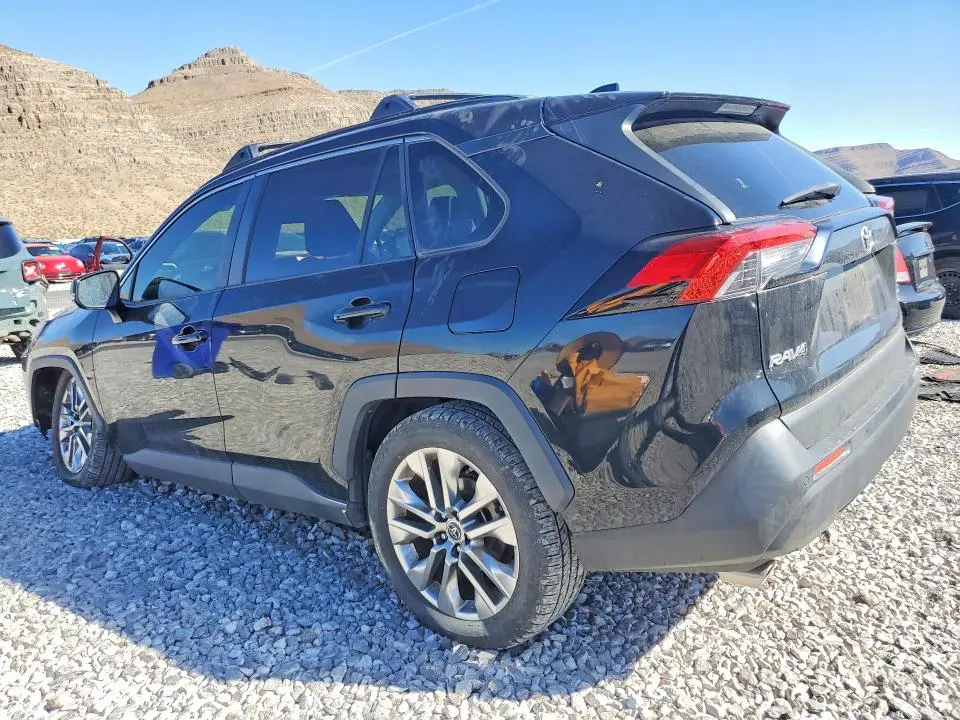 2019 TOYOTA RAV4   