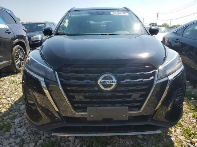 2021 NISSAN KICKS SR  