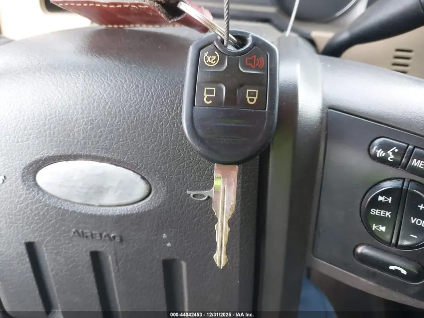 2011 FORD F-250 LARIAT