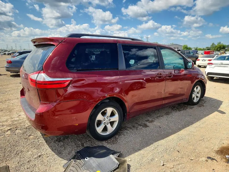 2015 TOYOTA SIENNA LE  