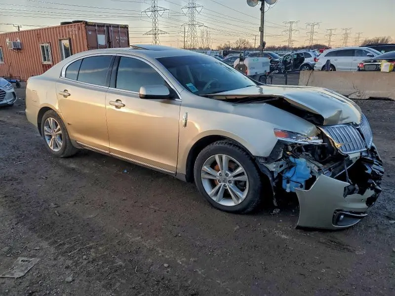 2010 LINCOLN MKS   