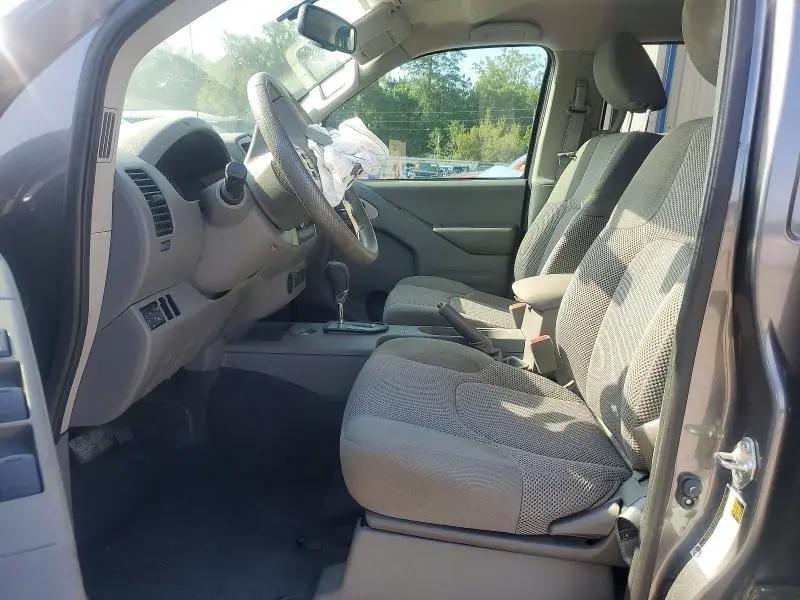 2021 NISSAN FRONTIER SV  