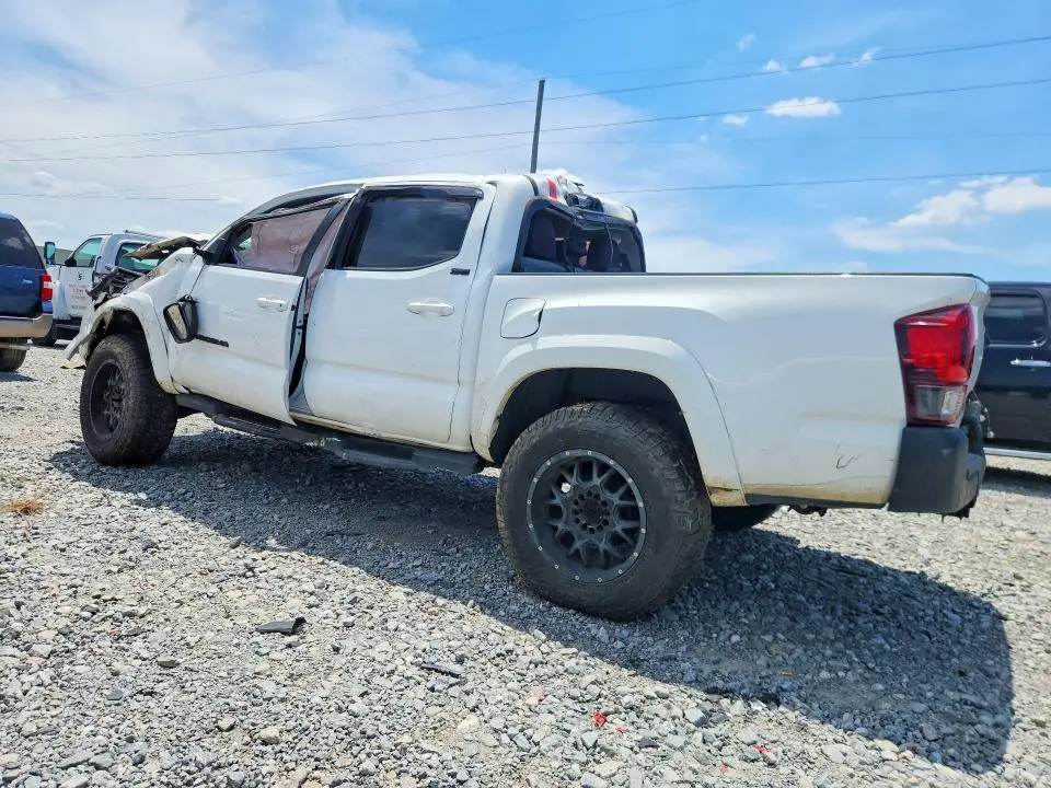 2021 TOYOTA TACOMA SR5 V6  