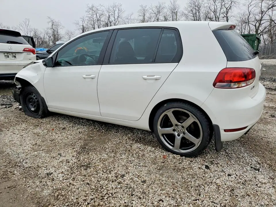 2010 VOLKSWAGEN GOLF   