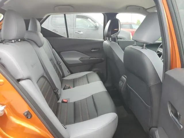 2024 NISSAN KICKS SR  