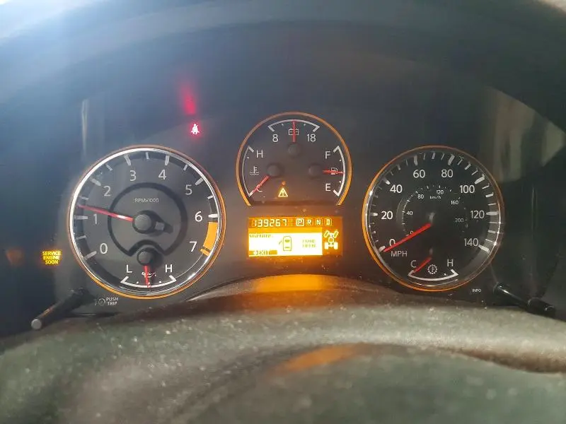 2010 NISSAN ARMADA SE  