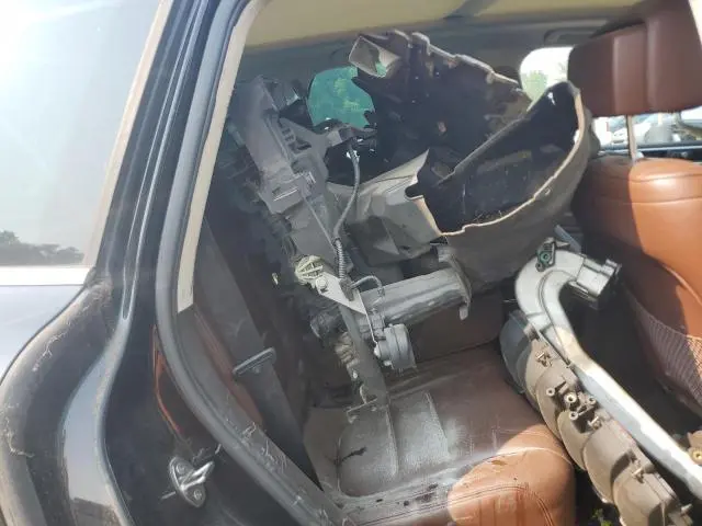 2012 VOLKSWAGEN TOUAREG V6  