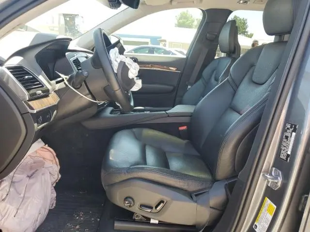 2017 VOLVO XC90 T6  