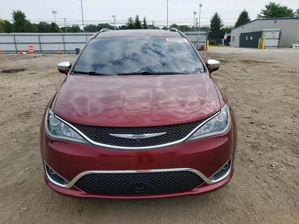 2017 CHRYSLER PACIFICA LIMITED  