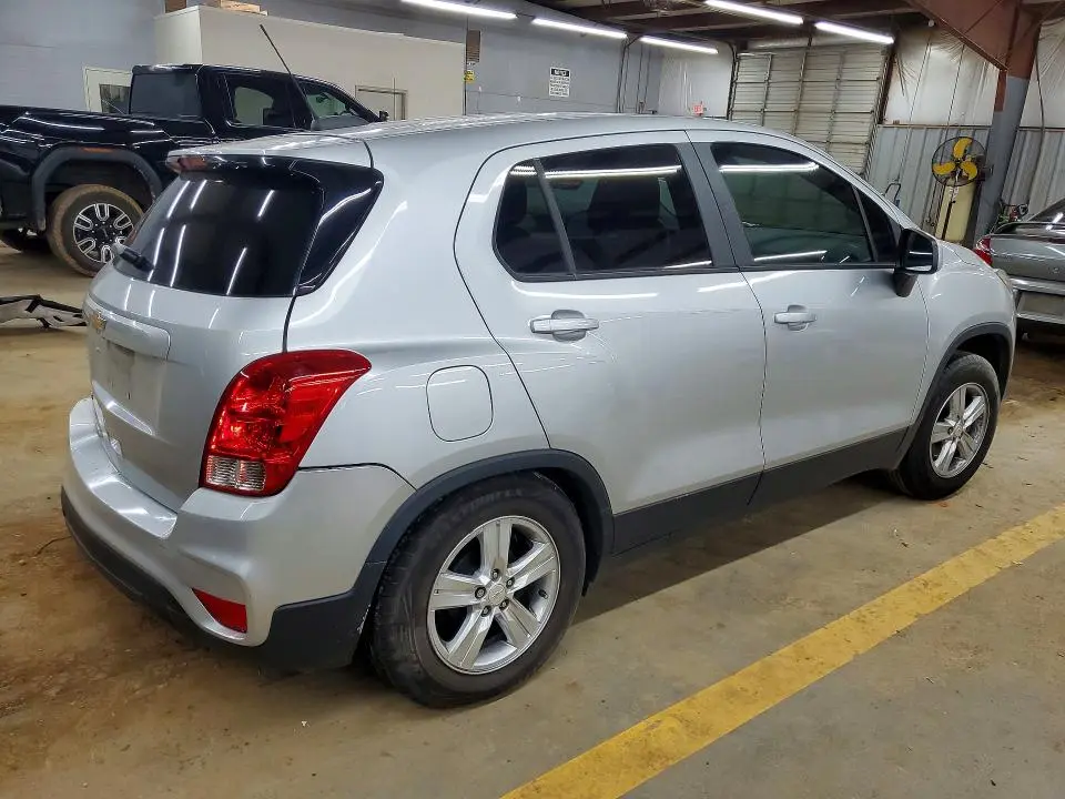 2022 CHEVROLET TRAX LS  