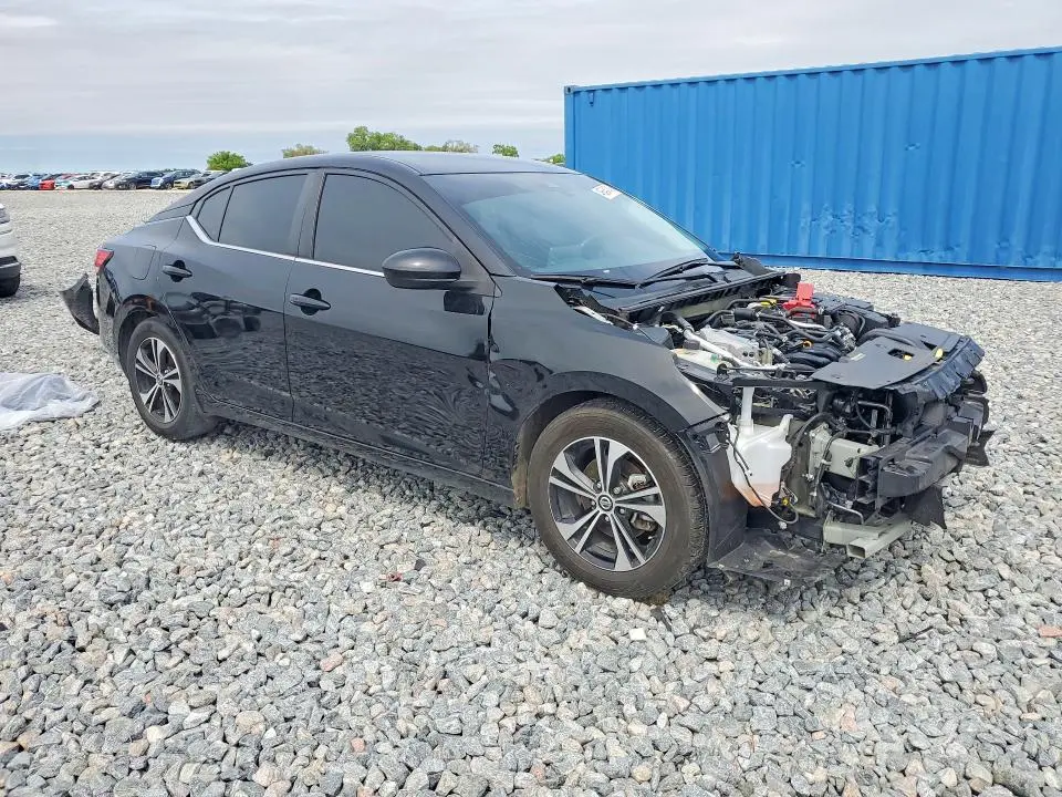 2022 NISSAN SENTRA SV  