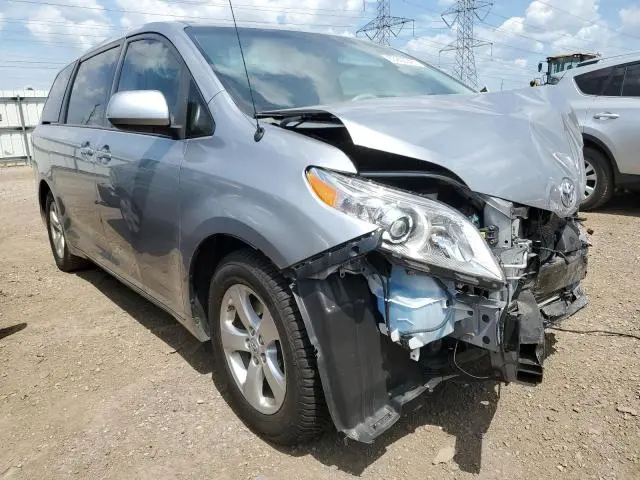 2012 TOYOTA SIENNA LE  