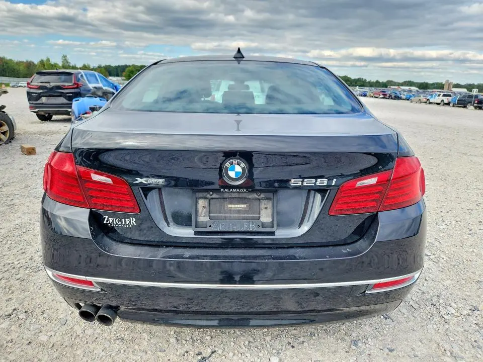 2015 BMW 528 XI  