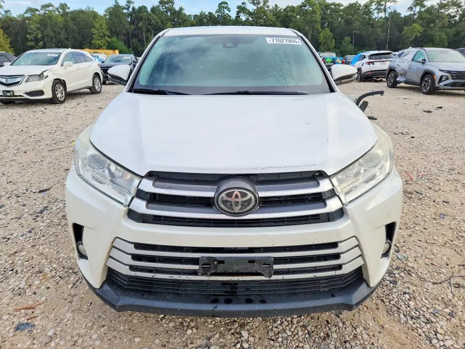 2018 TOYOTA HIGHLANDER LE PLUS  