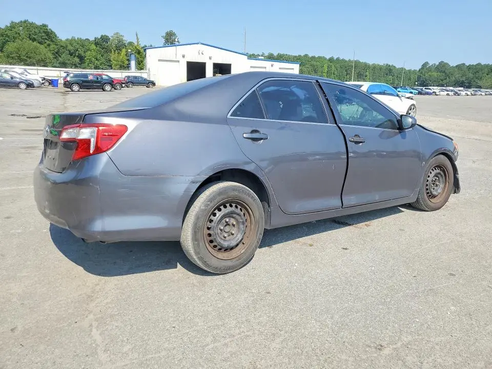 2014 TOYOTA CAMRY L  