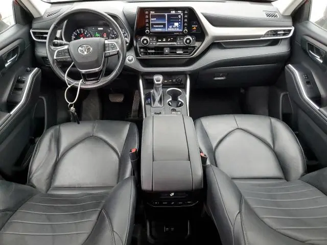 2020 TOYOTA HIGHLANDER XLE  