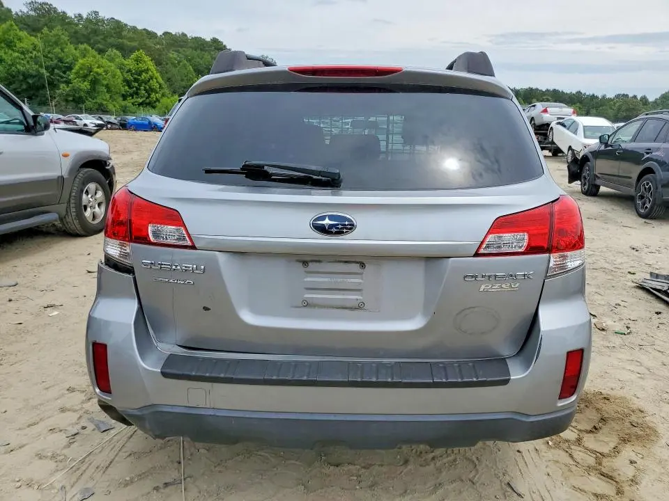2010 SUBARU OUTBACK 2.5I LIMITED  