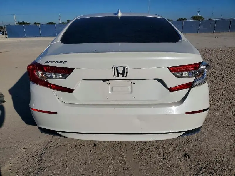 2018 HONDA ACCORD LX  