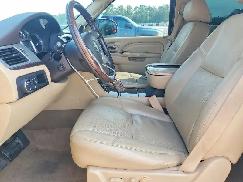 2012 CADILLAC ESCALADE ESV LUXURY  