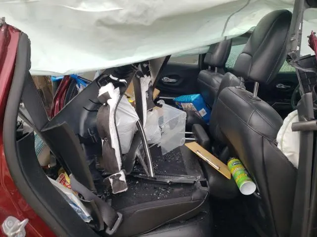 2019 JEEP CHEROKEE OVERLAND  