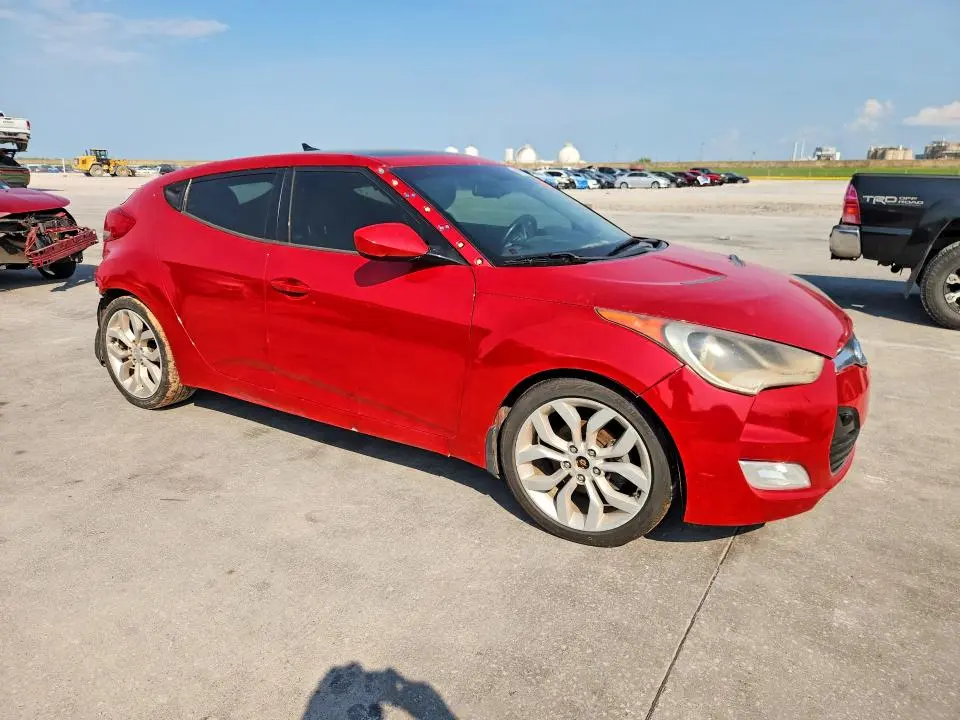 2015 HYUNDAI VELOSTER BASE  