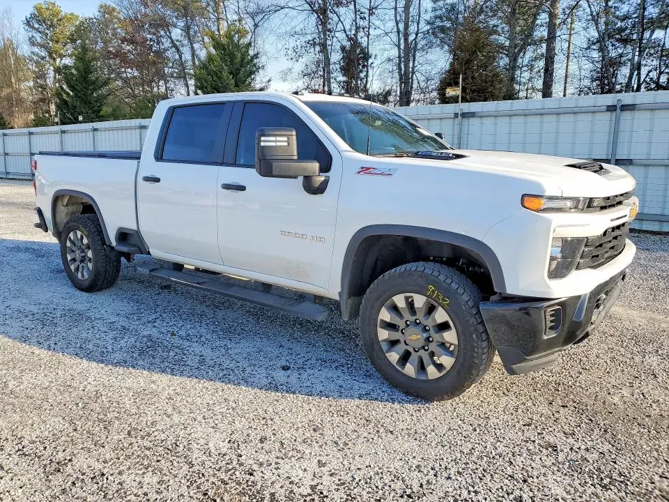 2025 CHEVROLET SILVERADO K2500 CUSTOM  