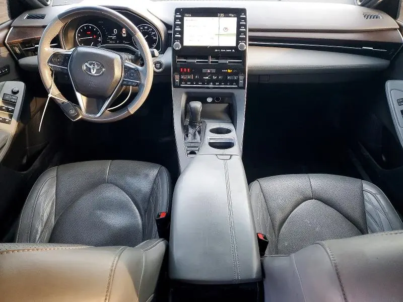2019 TOYOTA AVALON LIMITED  
