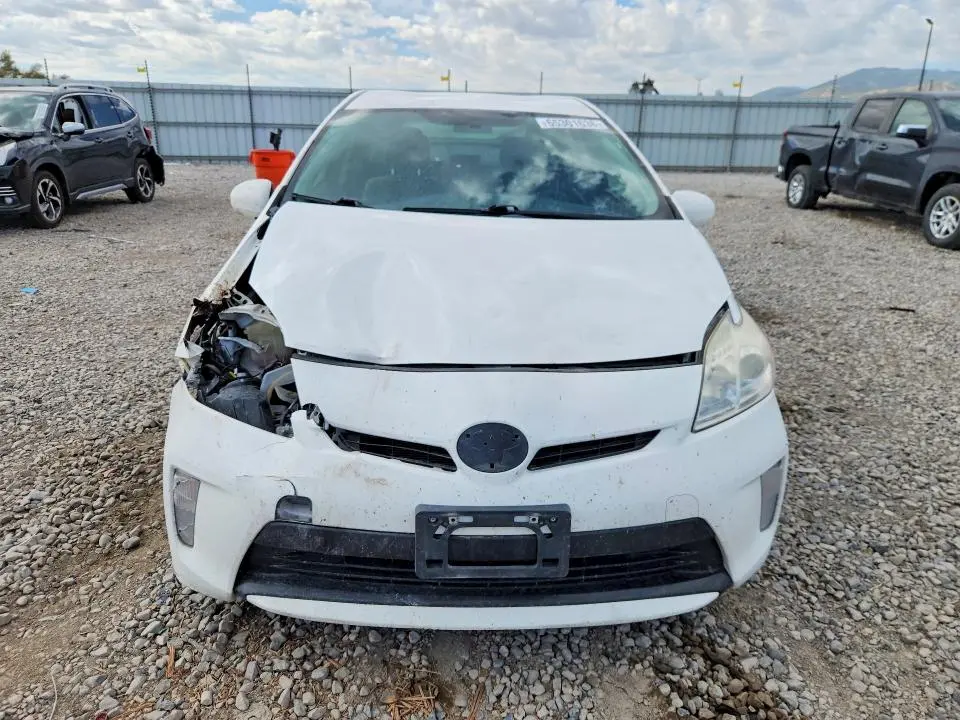 2014 TOYOTA PRIUS TWO  