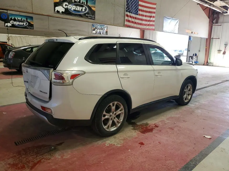 2015 MITSUBISHI OUTLANDER SE  