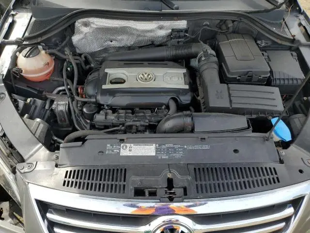 2011 VOLKSWAGEN TIGUAN S  