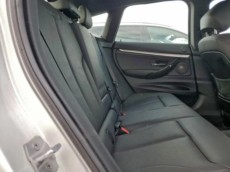 2018 BMW 330 XIGT  