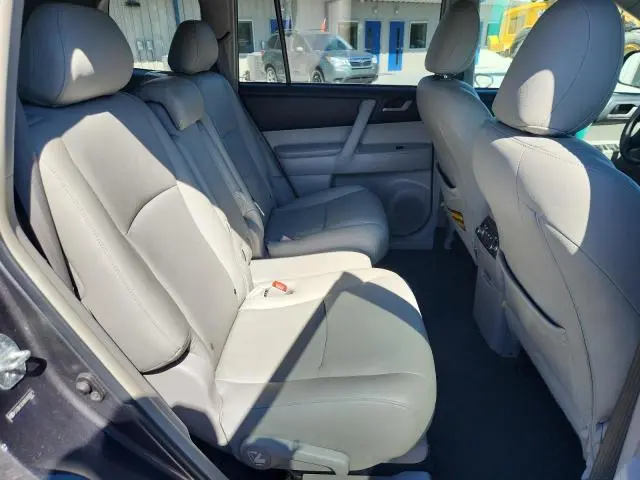 2011 TOYOTA HIGHLANDER BASE  