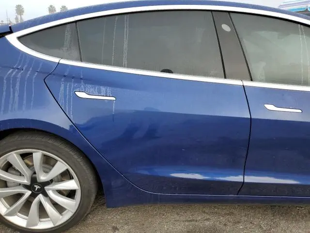 2018 TESLA MODEL 3   