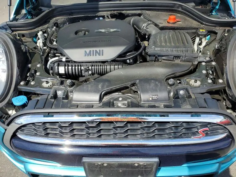 2017 MINI COOPER S  