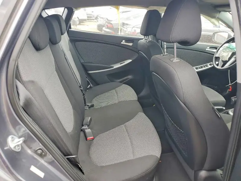 2013 HYUNDAI ACCENT GS  