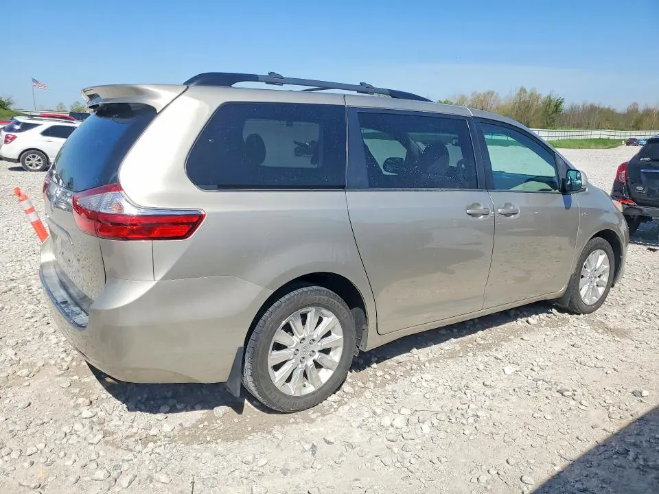 2016 TOYOTA SIENNA LE  