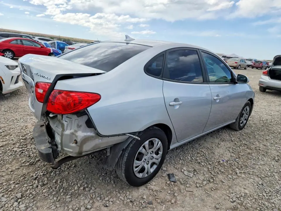 2010 HYUNDAI ELANTRA GLS  