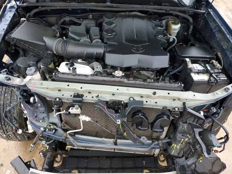 2017 TOYOTA 4 RUNNER   