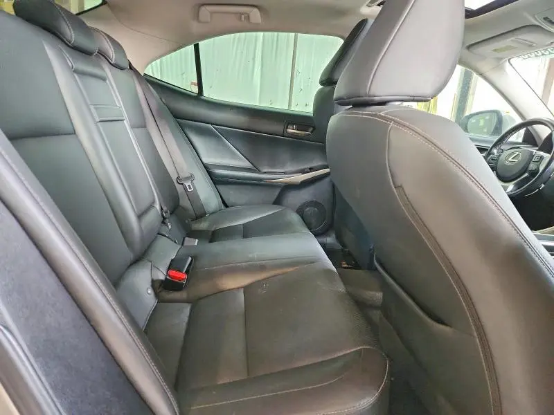 2018 LEXUS IS 300 BASE  