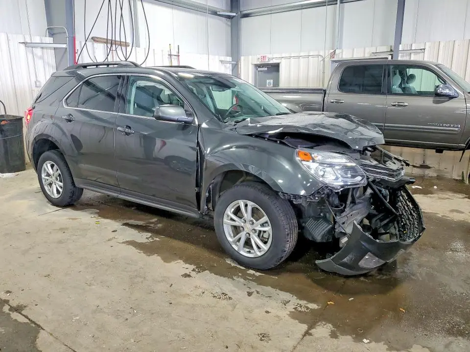 2017 CHEVROLET EQUINOX LT  