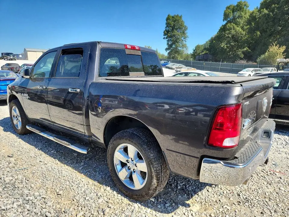 2017 RAM 1500 SLT  