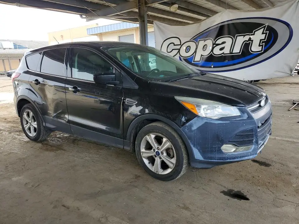 2015 FORD ESCAPE SE  