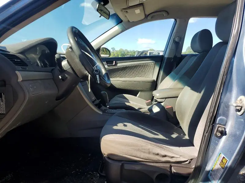 2010 HYUNDAI SONATA GLS  