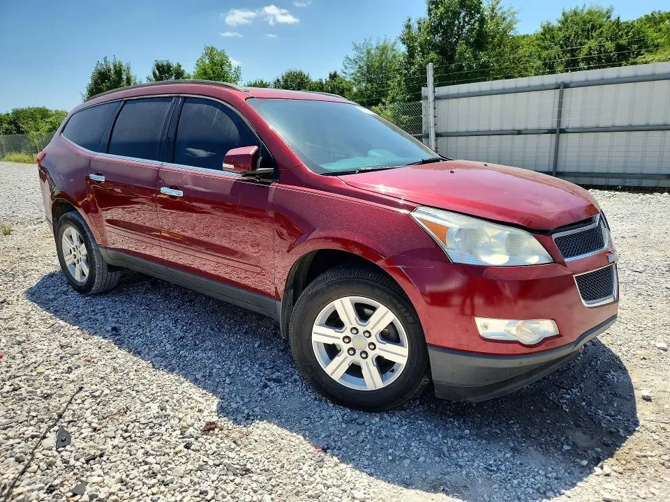 2010 CHEVROLET TRAVERSE LT  